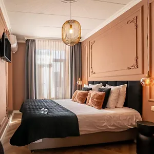 Janssen Hotel